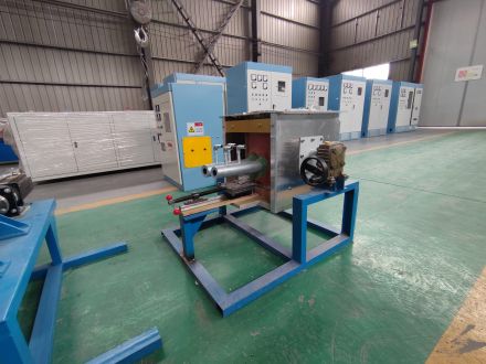 水平連鑄鑄造技術的優(yōu)點和分類（洛陽萬峰工業(yè)爐）